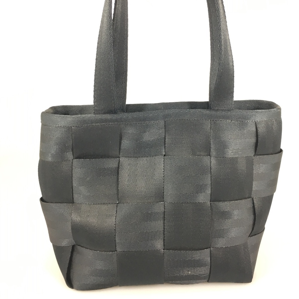 Harveys Seatbelt Bags Black Nylon Shoulder Bag